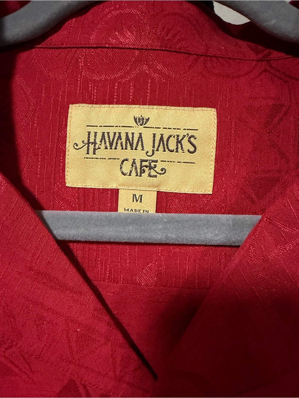 NWT Havana Jack’s Cafe Hawaiian Shirt Men’s Medium Red Floral Aloha Button Up - Picture 2 of 5